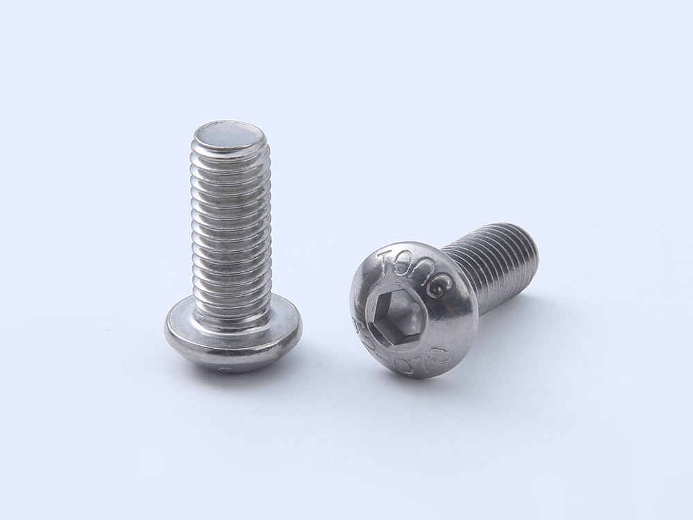 304不銹鋼半圓頭內六角螺釘ISO7380